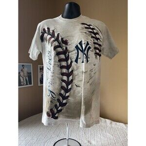 Liquid Blue New York Yankees Baseball Graphic Tie Dye Shirt MLB Size Medium.